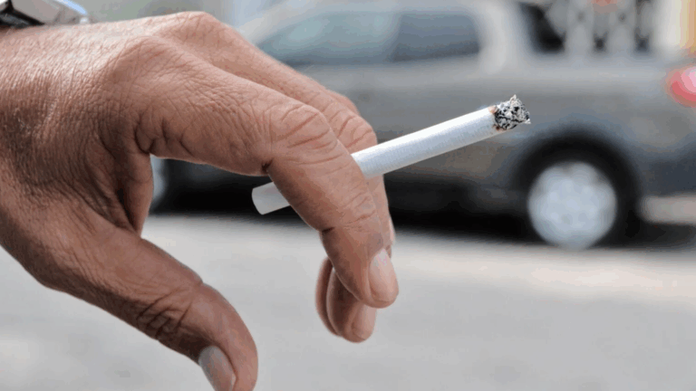 Fumar prejudica o intestino? Conheça os riscos do tabagismo para a saúde intestinal